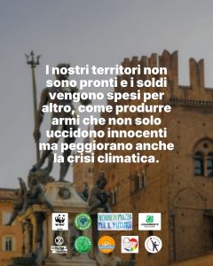 Messaggio sulla crisi climatica durante la campagna Una piazza per il clima a Bologna.